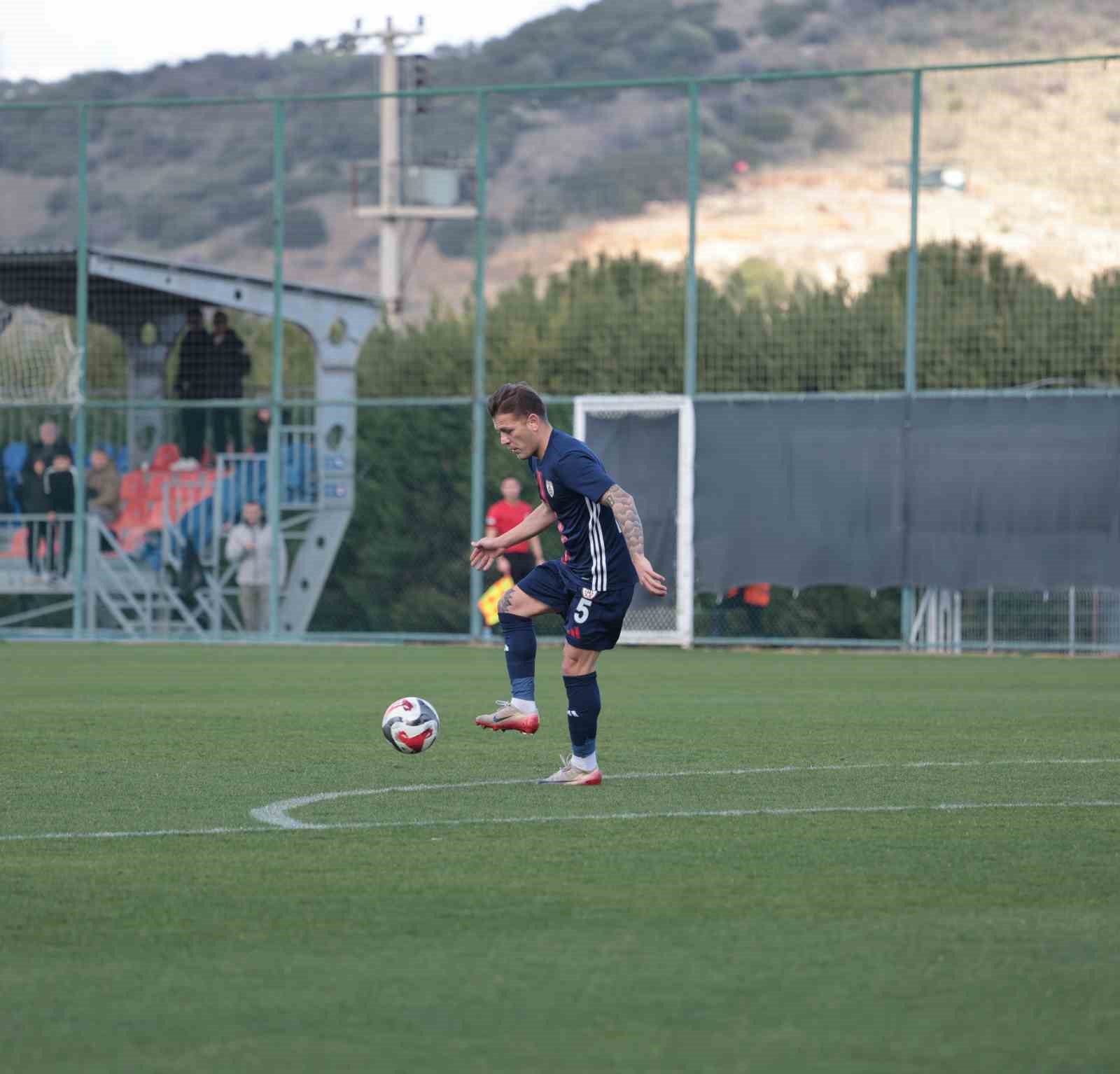 TFF 2. Lig: Altınordu: 0 - Adana 01 Futbol Kulübü: 3

