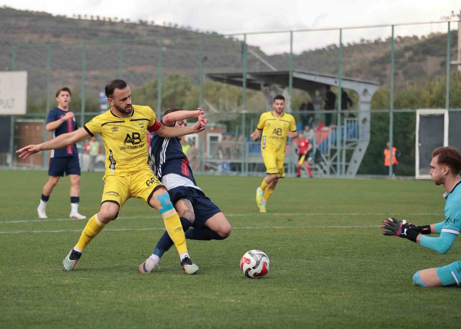 TFF 2. Lig: Altınordu: 0 - Adana 01 Futbol Kulübü: 3
