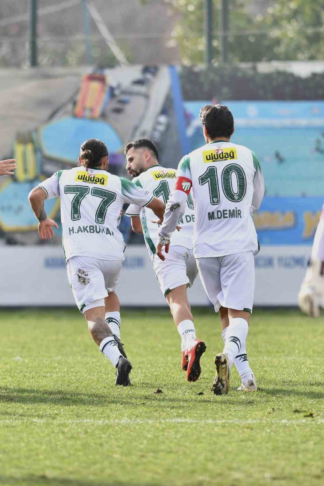 ⁠ ⁠TFF 2. Lig: Arkent Arnavutköy Belediyespor: 0 - Bursaspor: 1
