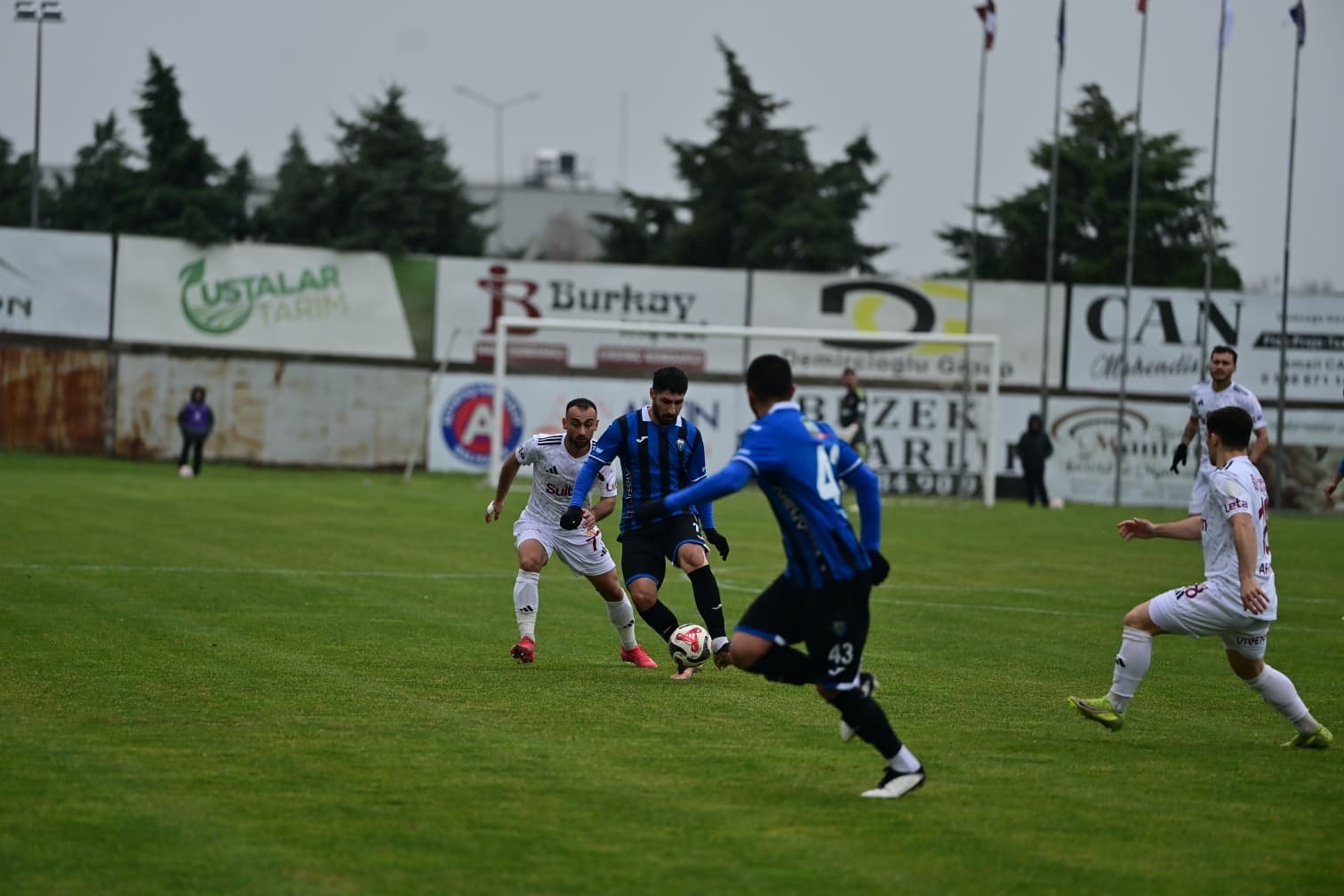 TFF 2. Lig: Karacabey Belediyespor: 0 - İnegölspor : 1

