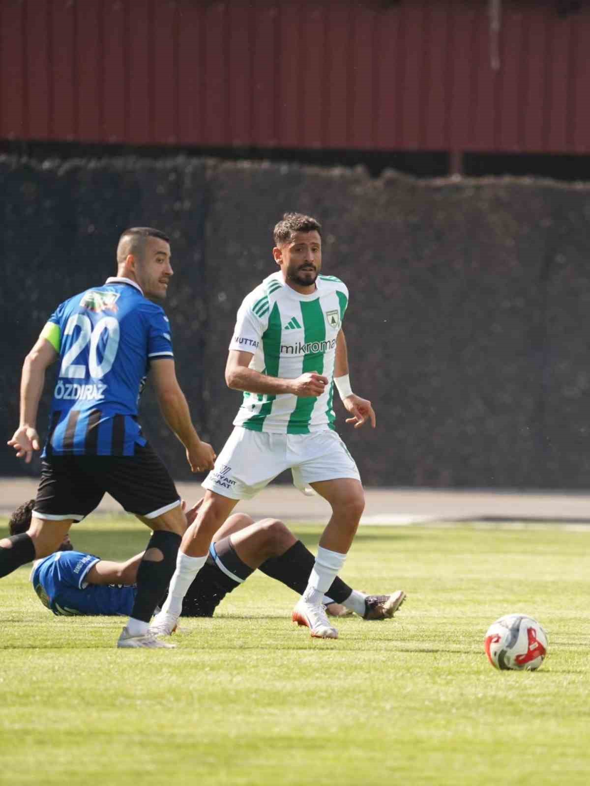 TFF 2. Lig: Muğlaspor: 0 - Karacabey Belediyespor: 3
