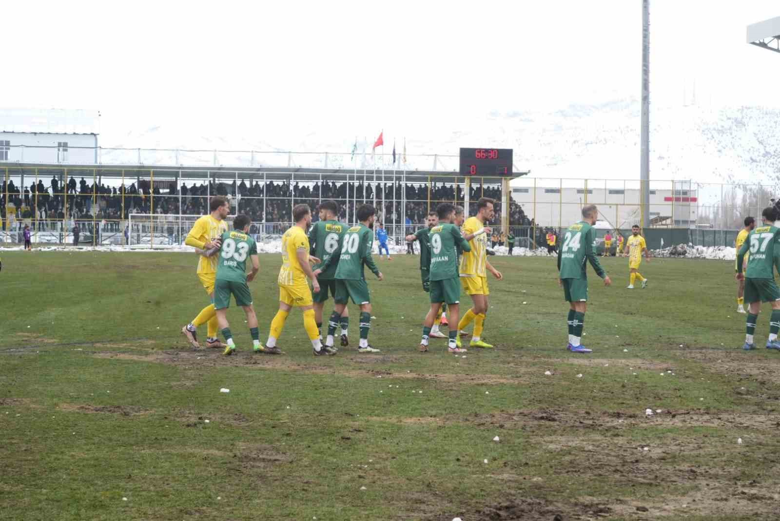 TFF 2. Lig: Muş Spor Kulübü: 0 - Bursaspor: 1
