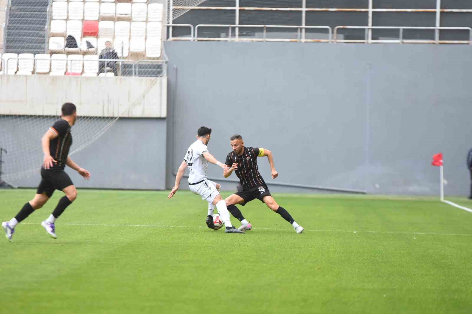 TFF 3. Lig: Altay: 1 - İzmir Çoruhlu FK: 1
