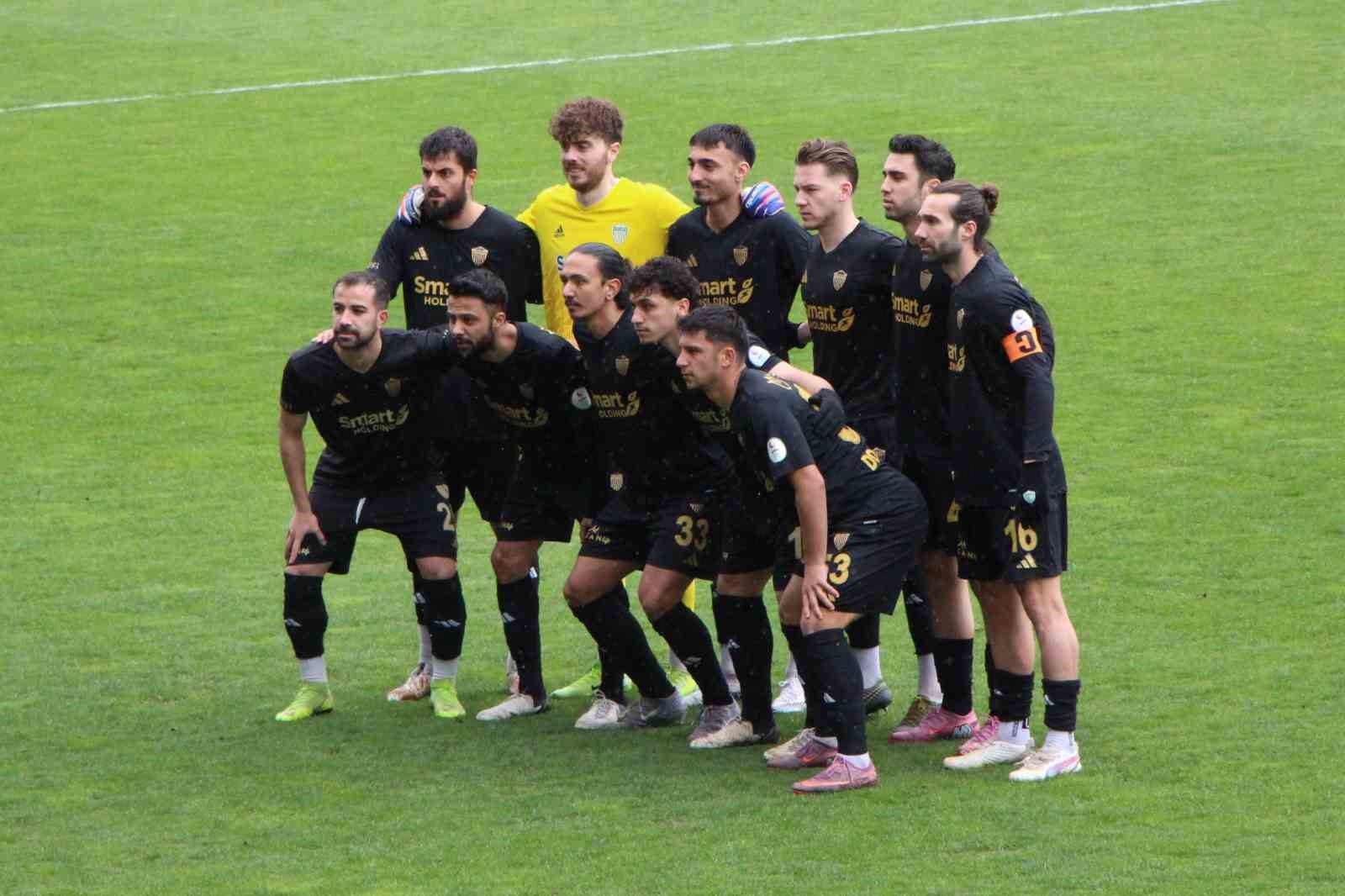 TFF 3. Lig: Amasyaspor FK: 2 - Çayelispor: 0
TFF 3. Lig: Amasyaspor FK: 2 - Çayelispor: 0