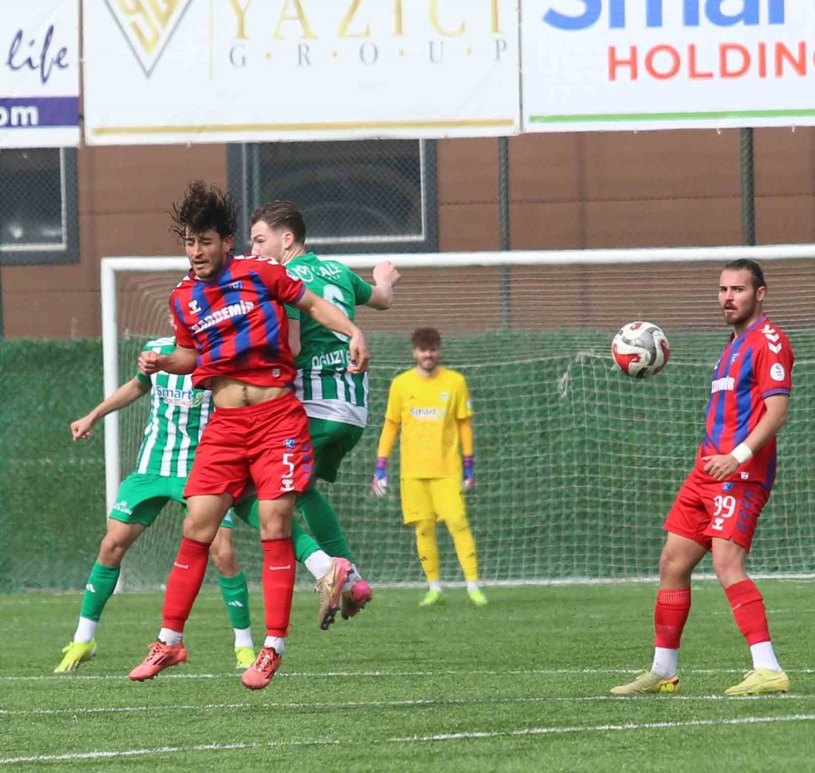 TFF 3. Lig: Çayelispor:0 - Karabük İdmanyurdu Spor: 1
TFF 3. Lig: Çayelispor:0 - Karabük İdmanyurdu Spor: 1