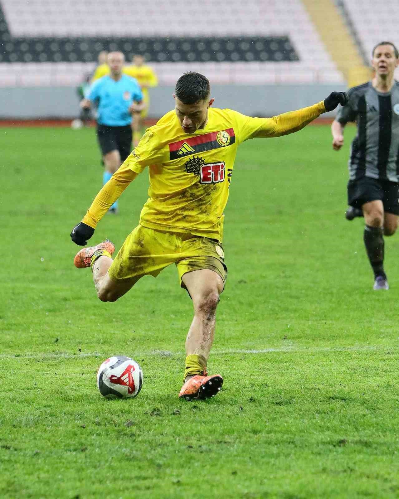 TFF 3. Lig: Eskişehir Anadolu Spor Faaliyetleri: 2 - Eskişehirspor: 6
