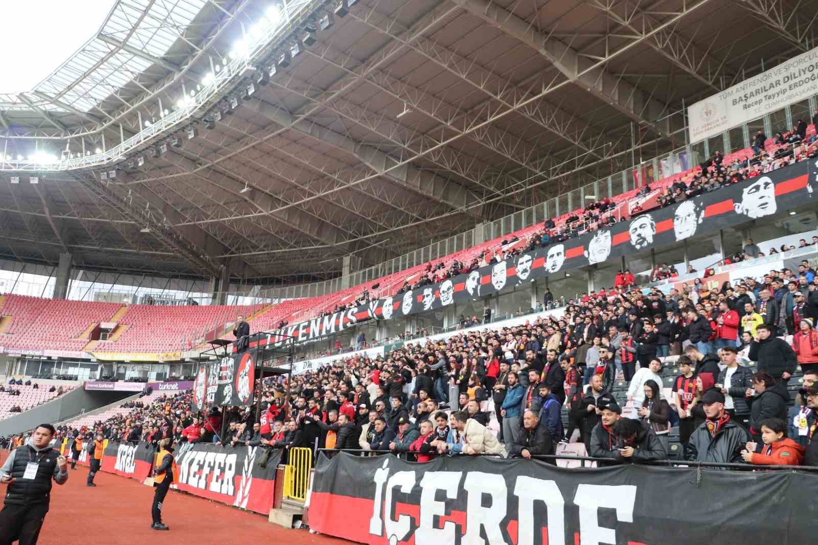 TFF 3. Lig Eskişehirspor: 2 - Tire 2021: 0
