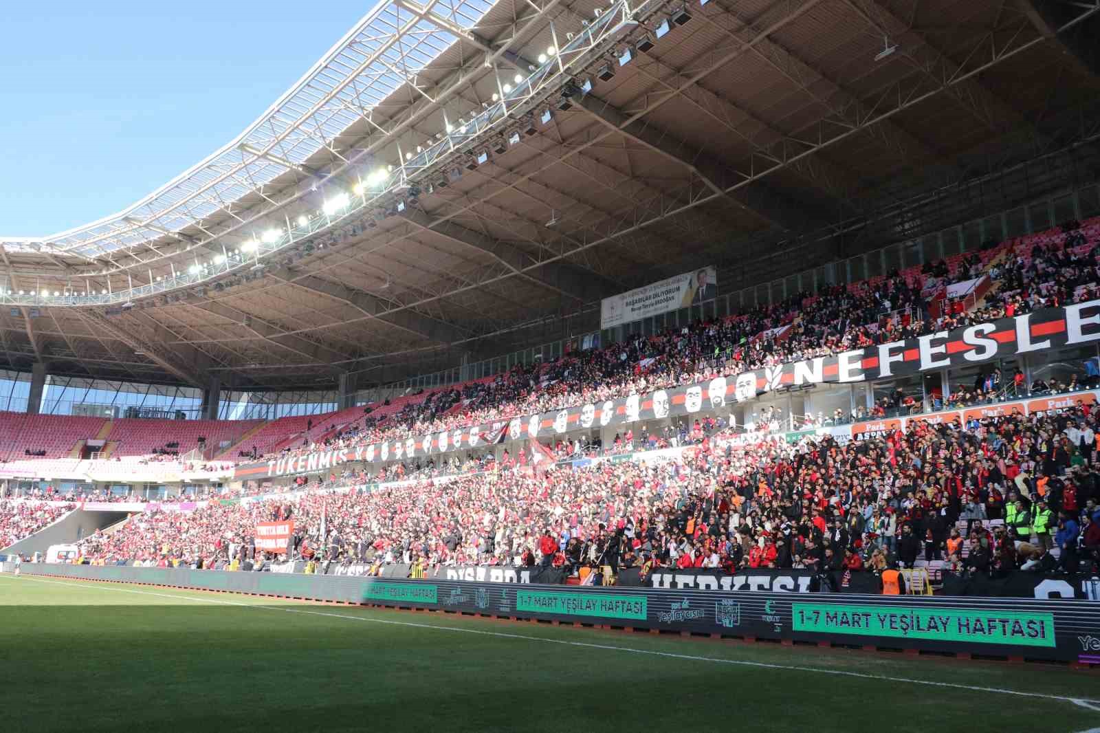 TFF 3. Lig Eskişehirspor: 7 - Bornova 1877 Sportif Yatırımlar: 0
