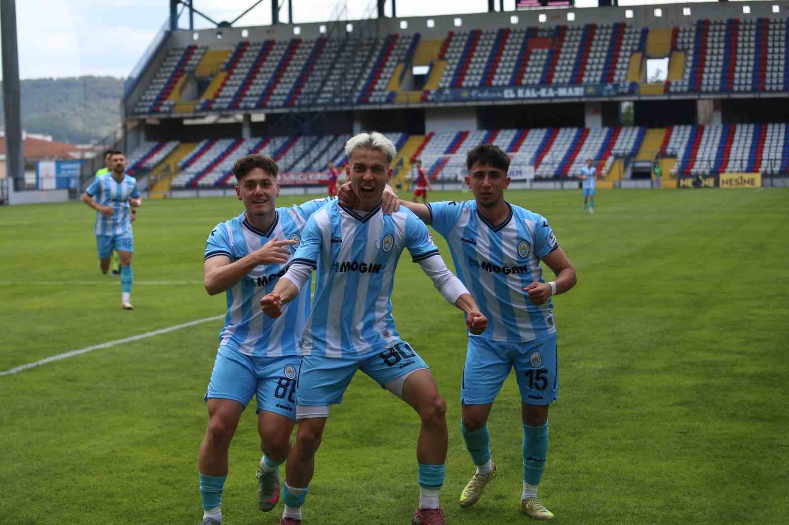 TFF 3. Lig: Karabük İdman Yurdu: 0 - Pazarspor: 1
