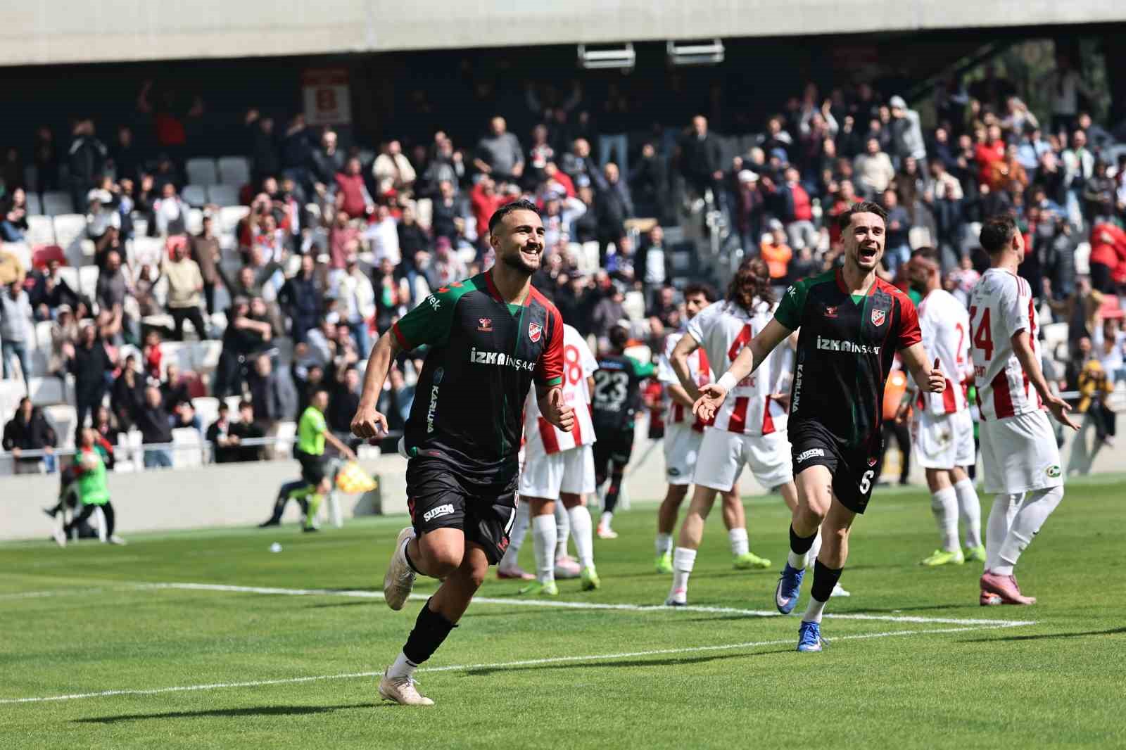 TFF 3. Lig: Karşıyaka: 2 - Ayvalıkgücü Belediyespor: 0
