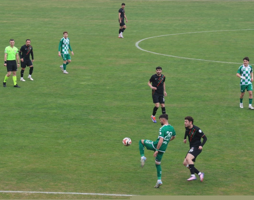 TFF 3. Lig: Kırşehir FK: 1 - Diyarbekir Spor: 1
