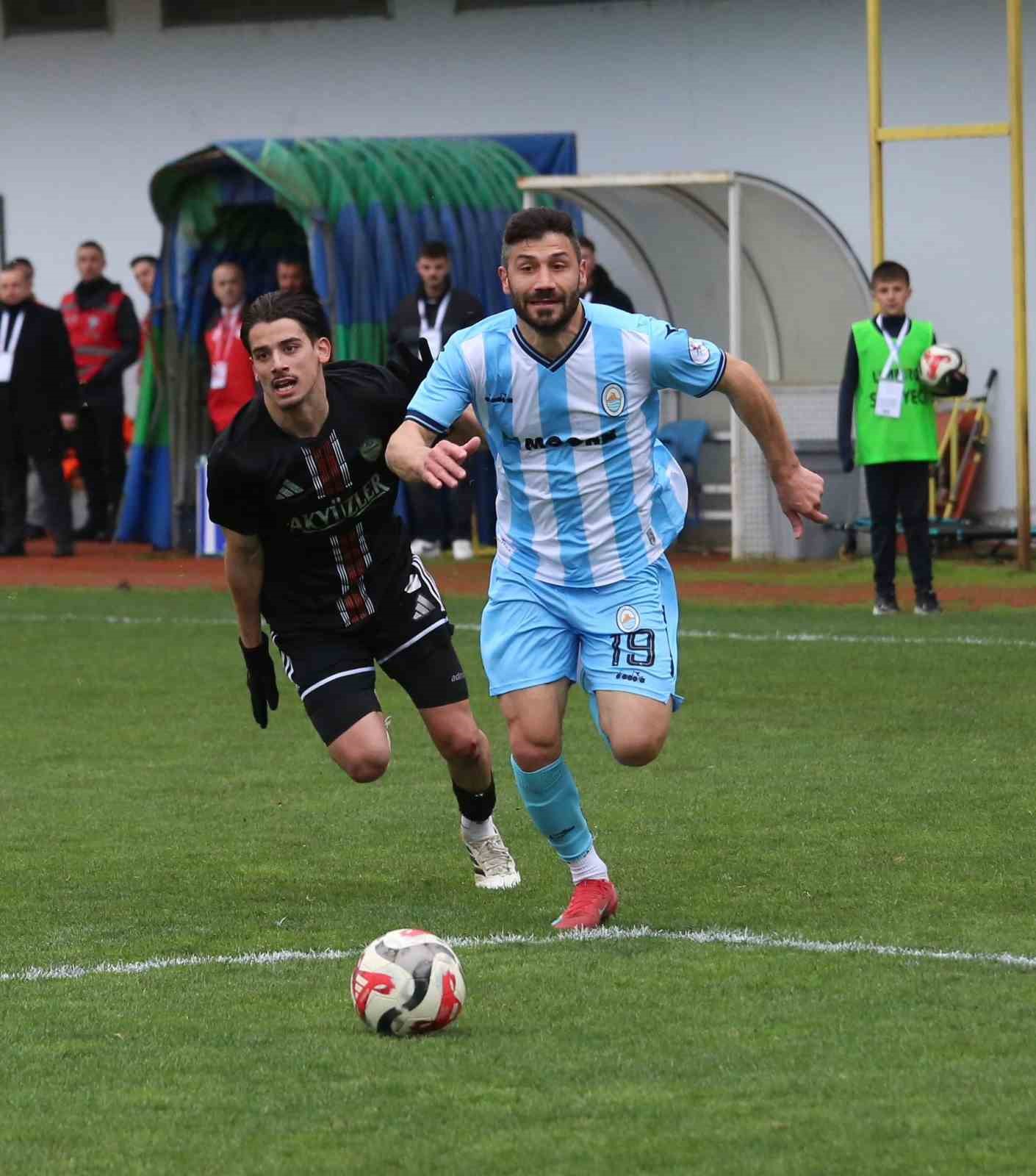 TFF: 3. Lig: Pazarspor: 2 - Yozgat Belediyesi Bozokspor: 1

