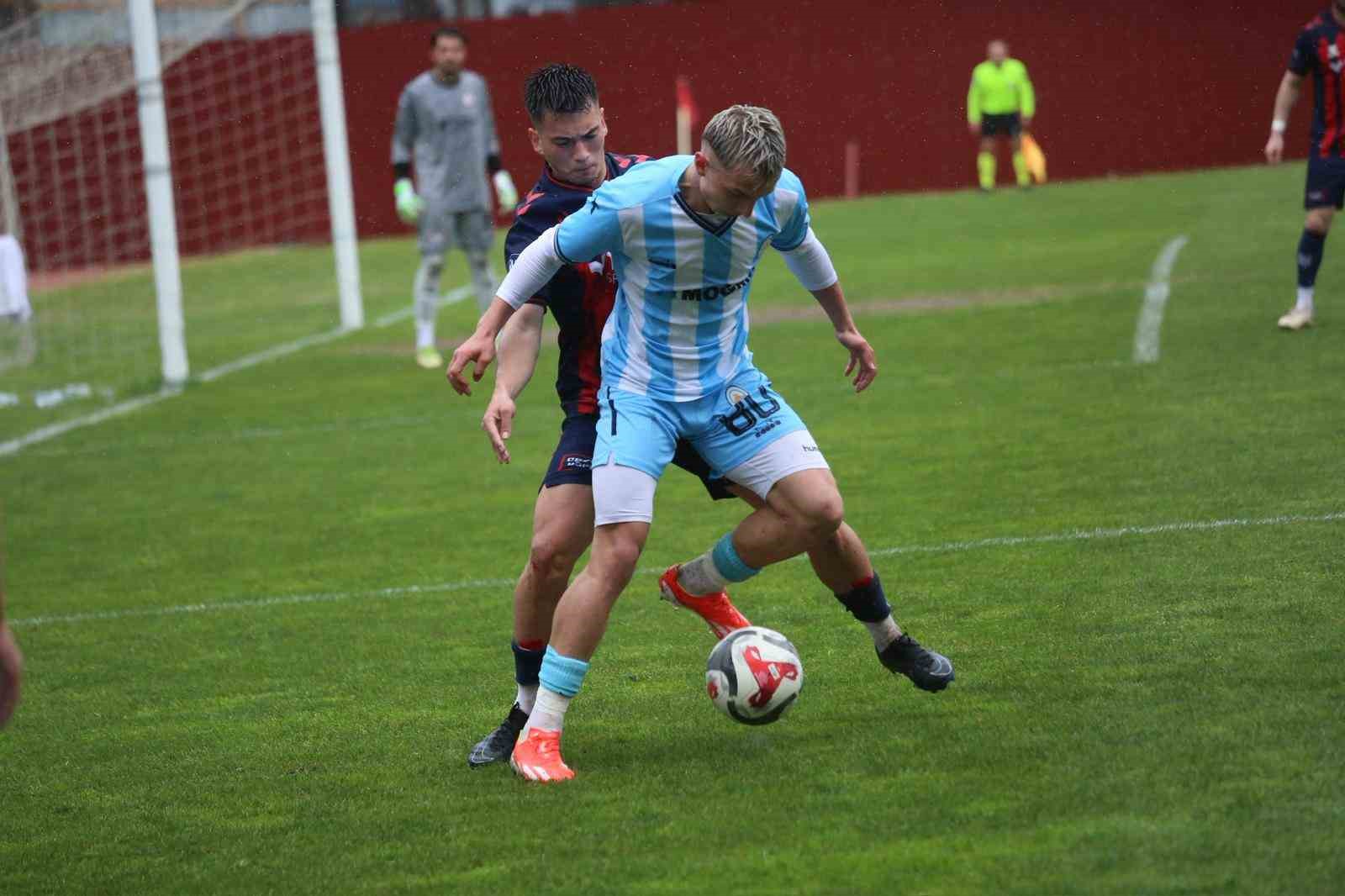 TFF 3. Lig: Pazarspor: 3 - Zonguldakspor FK: 3
TFF 3. Lig: Pazarspor: 3 - Zonguldakspor FK: 3