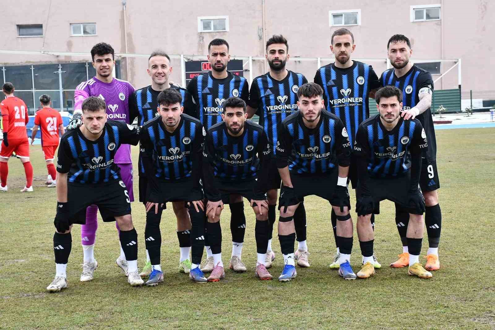 TFF 3.Lig: Erciyes 38 FK: 1 - Kırıkkale FK: 0
TFF 3.Lig: Erciyes 38 FK: 1 - Kırıkkale FK: 0