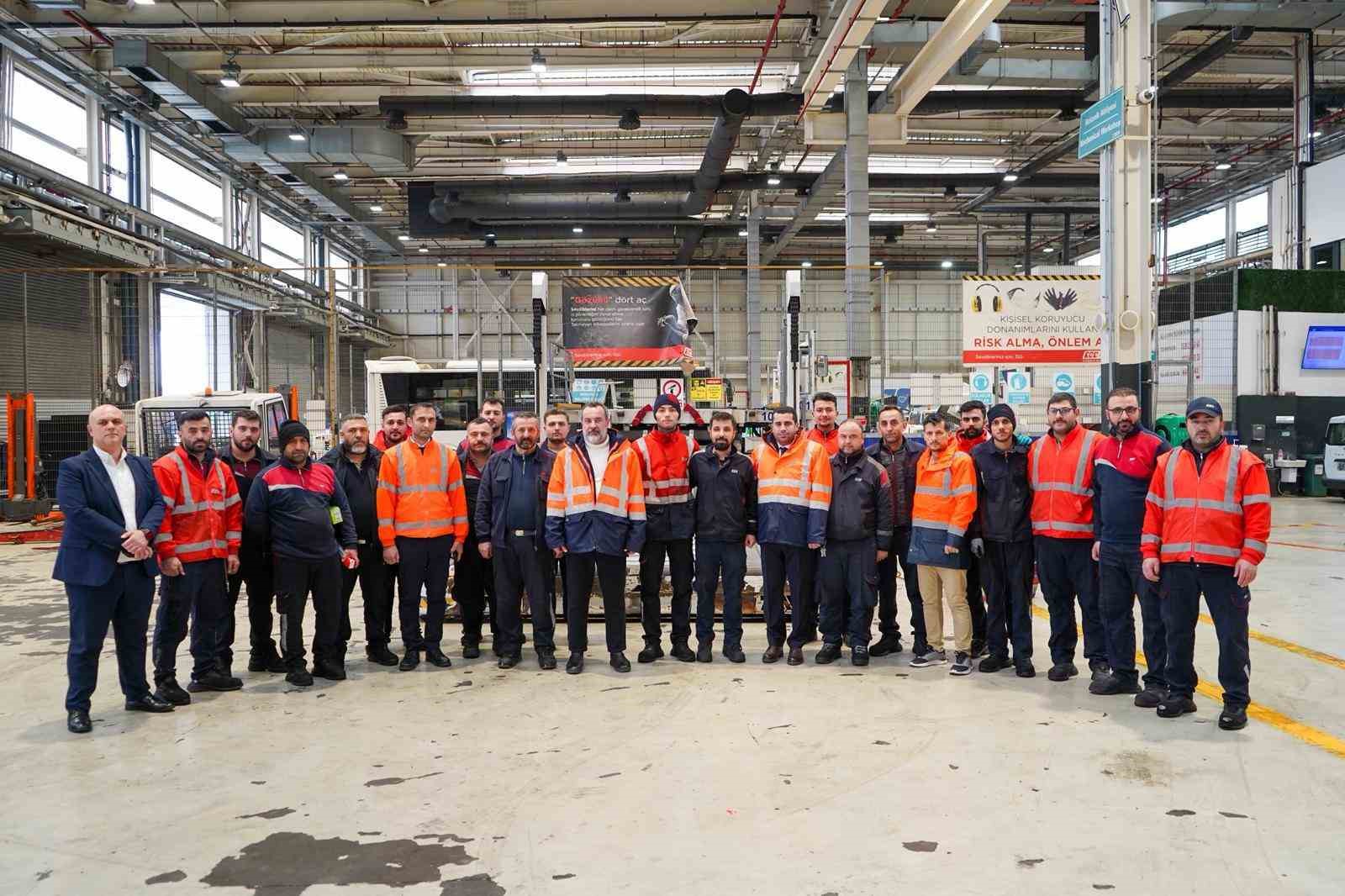 TGS Yer Hizmetleri Genel Müdürü Akyurt, personelle bayramlaştı
