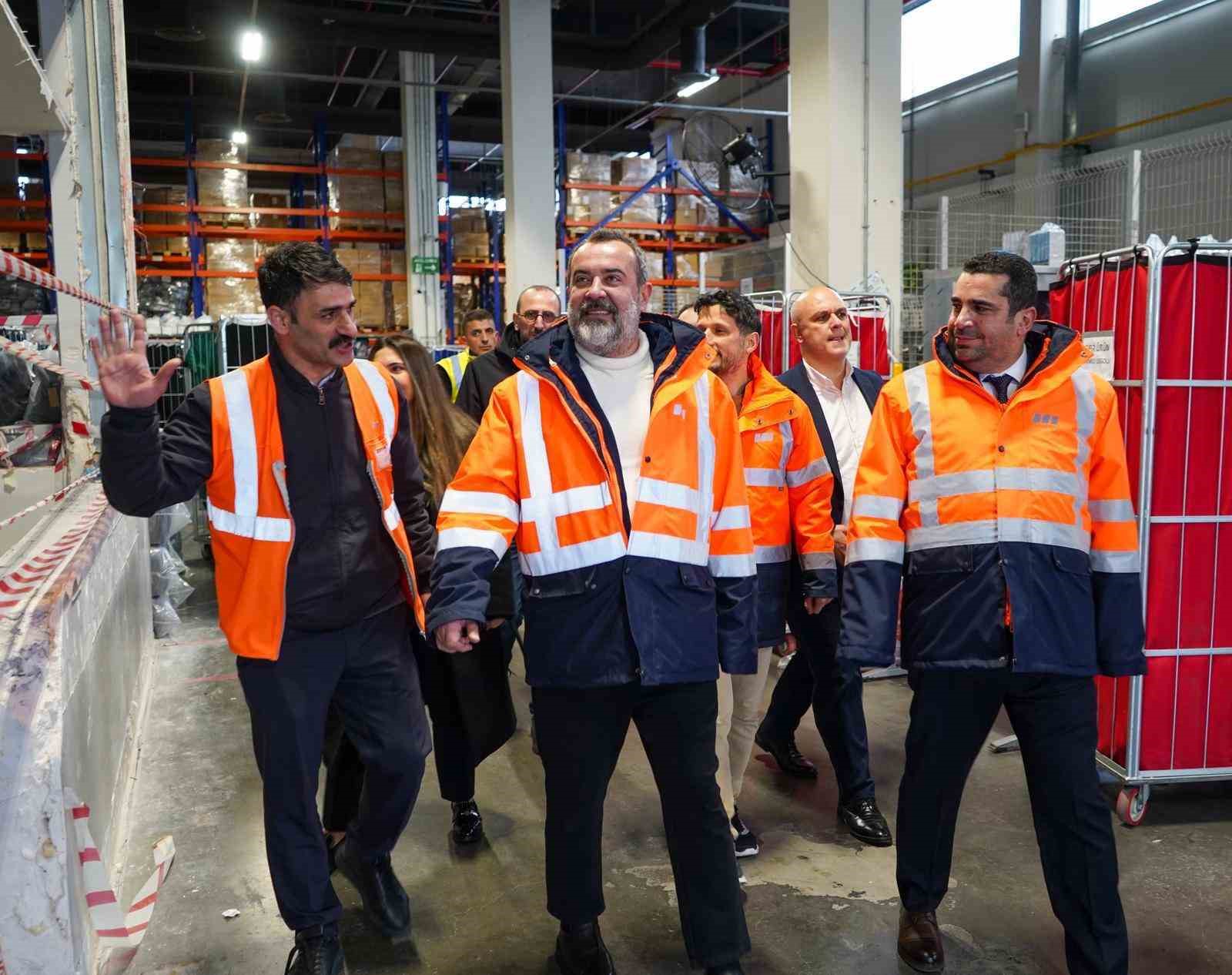 TGS Yer Hizmetleri Genel Müdürü Akyurt, personelle bayramlaştı
