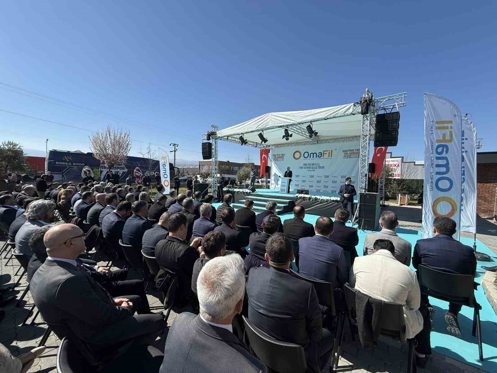 Ticaret Bakanı Bolat: "İran’la ticari taşımalar kontrollü bir şekilde devam ediyor"
