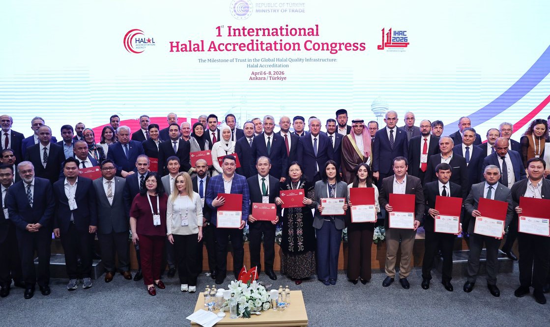 Ticaret Bakanı Bolat: "İslam dünyasının Türkiye’nin dış ticaretindeki payı yüzde 26’yı aşmıştır"
Ticaret Bakanı Bolat: "İslam dünyasının Türkiye’nin dış ticaretindeki payı yüzde 26’yı aşmıştır"