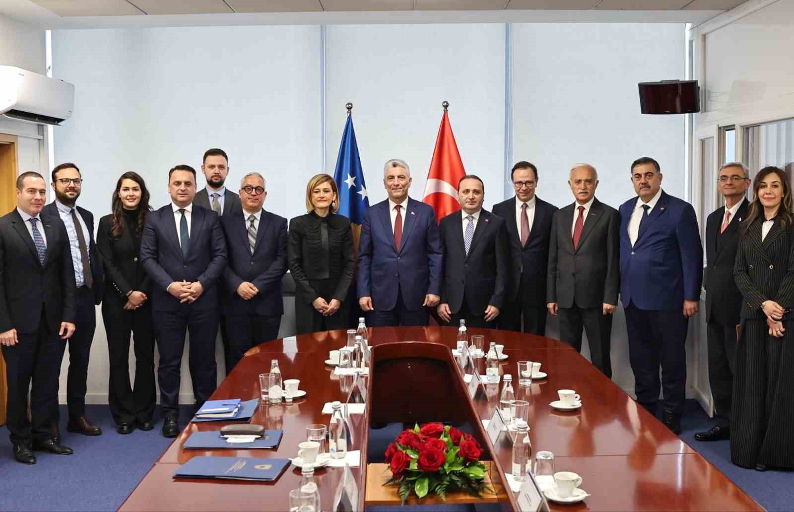 Ticaret Bakanı Bolat, Kosovalı mevkidaşıyla görüştü
