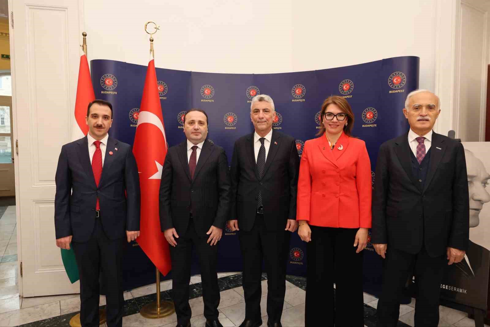 Ticaret Bakanı Bolat, Macaristan’da
