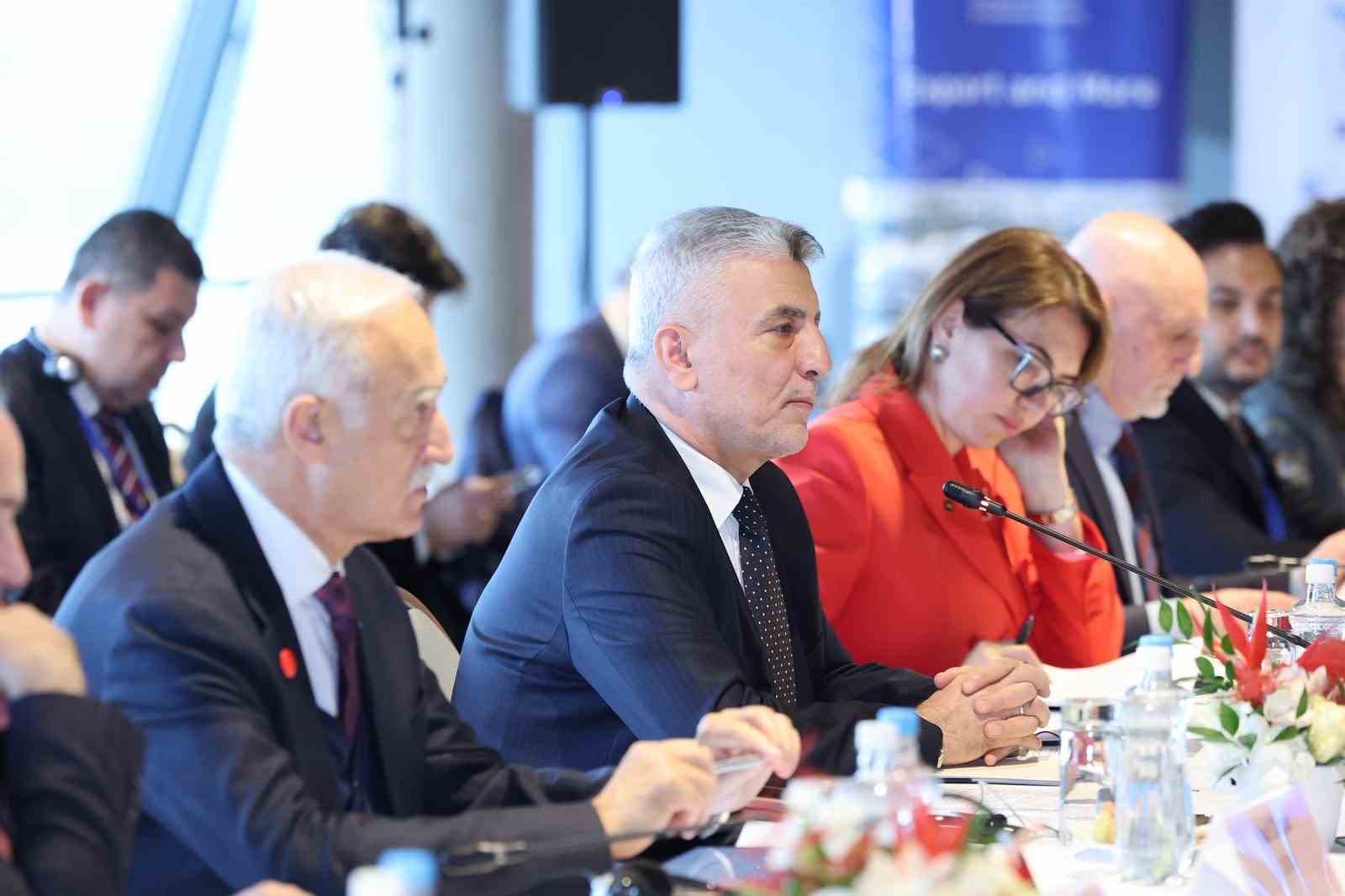 Ticaret Bakanı Bolat, Macaristan’da
