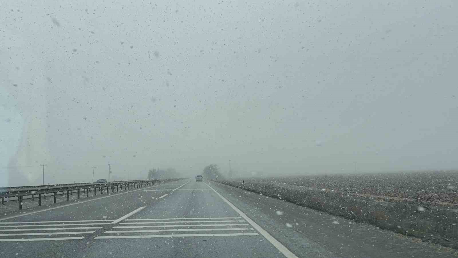 Tipi ve sis sürücülere zor anlar yaşattı
