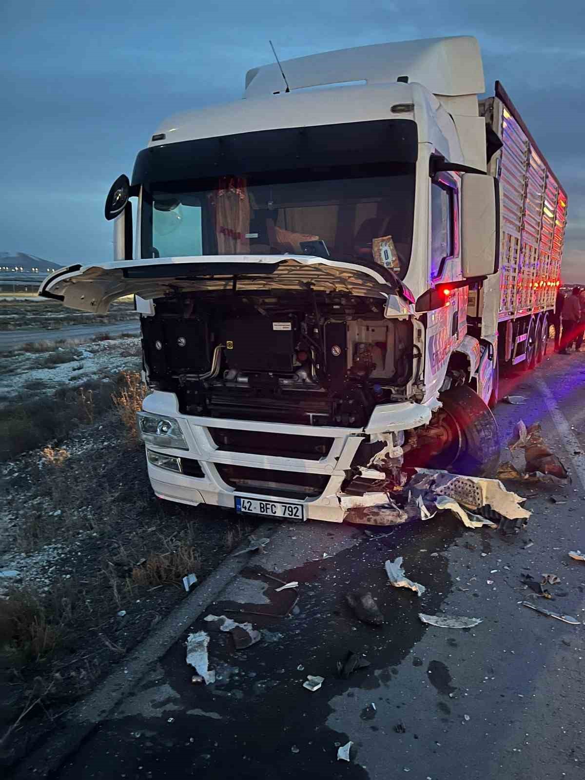 Tır ile otomobil çarpıştı: 1 yaralı
