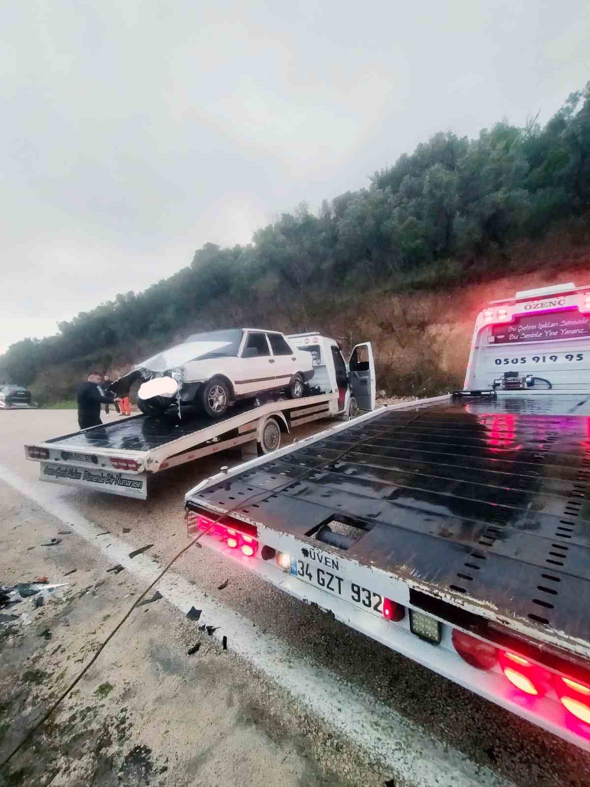 Tirilye-Mudanya kaygan yoldaki kaza ucuz atlatıldı
