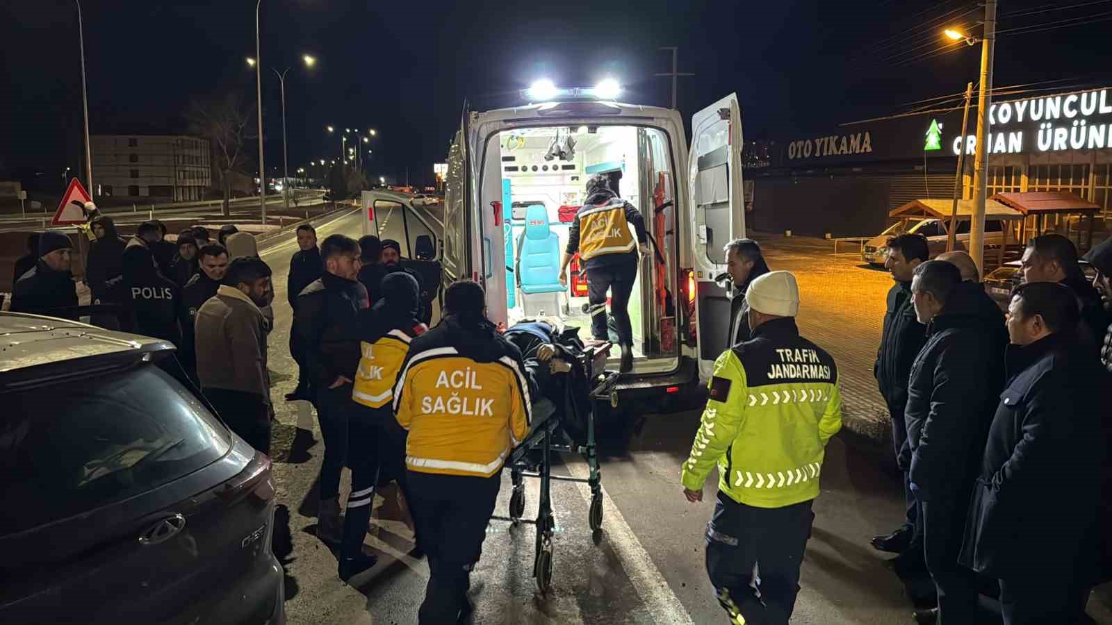 Tırla otomobilin çarpıştığı kazada 7 kişi yaralandı
