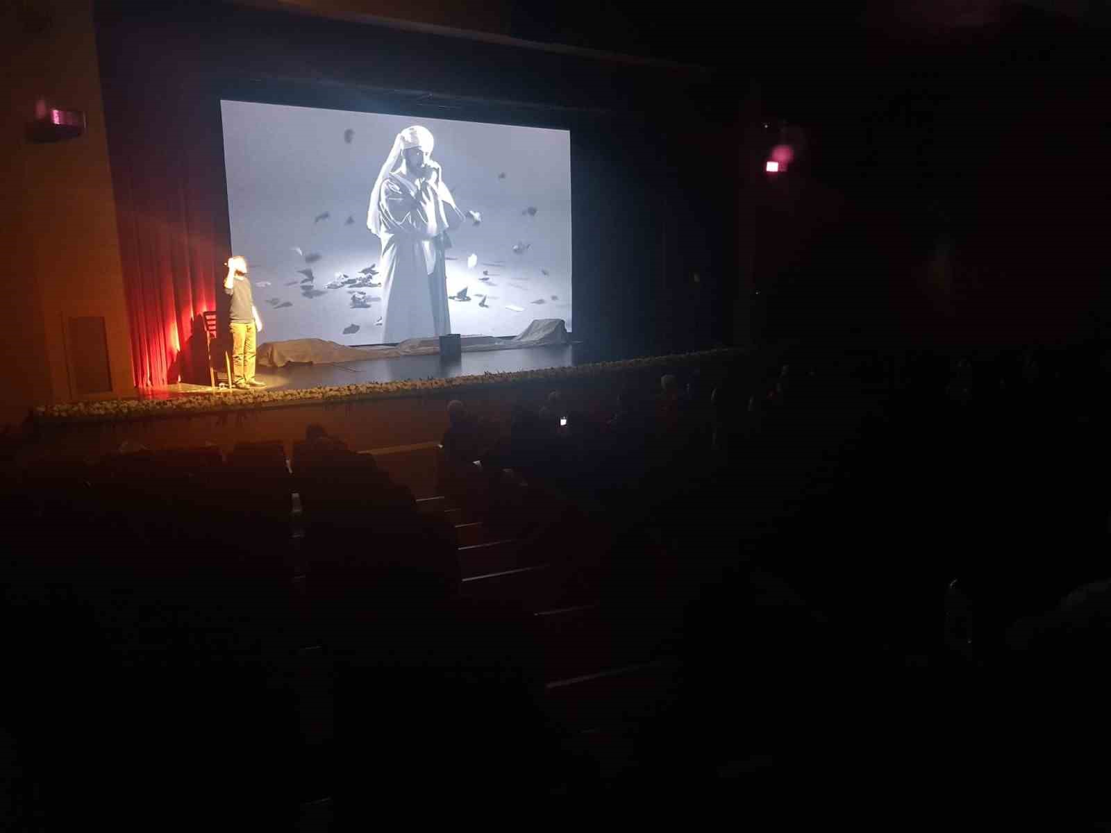 Tiyatro Anadolu, "Aşk Neyledi Yunus" ile Rize’de sanatseverlerle buluştu
