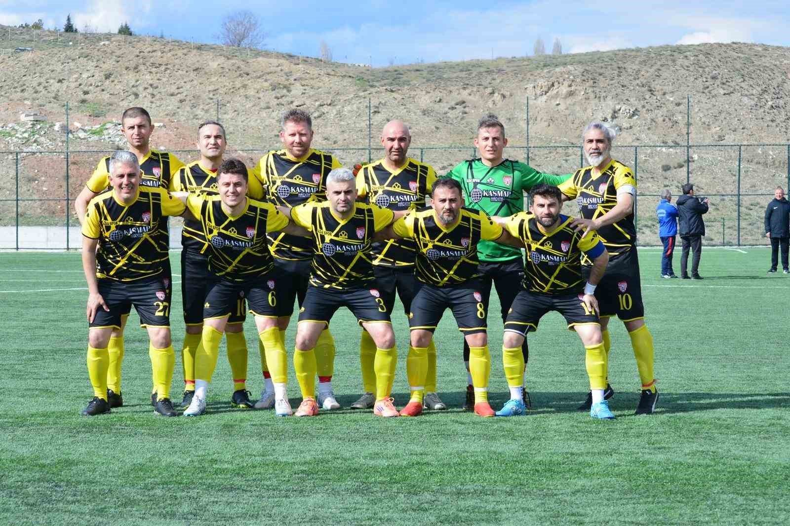 TMVFL Batı Karadeniz Beyaz Bölge’de kupanın sahibi Kastamonu Şerife Bacı Masterlar oldu
