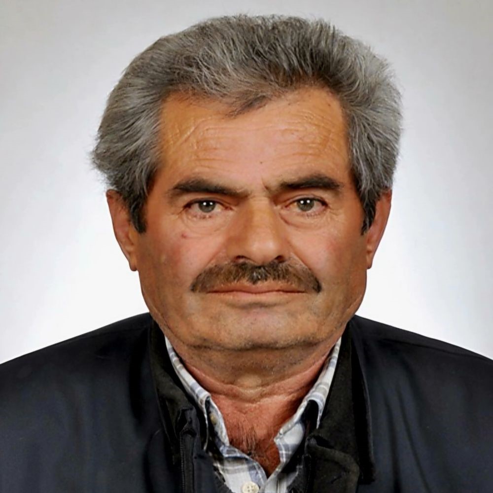 Tofaş otomobil karşı istikametteki otomobil ile çarpıştı: 1 ölü, 2 yaralı
