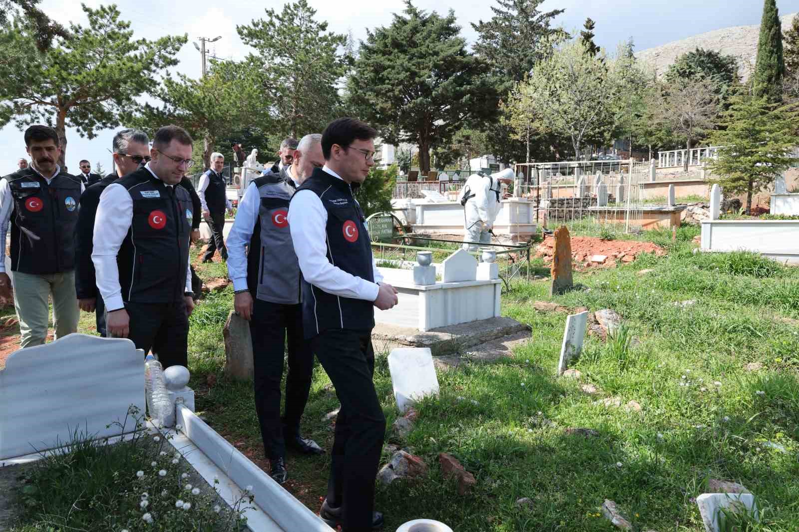 Tokat Belediyesi’nden temizlikte dev adım
Tokat Belediyesi’nden temizlikte dev adım