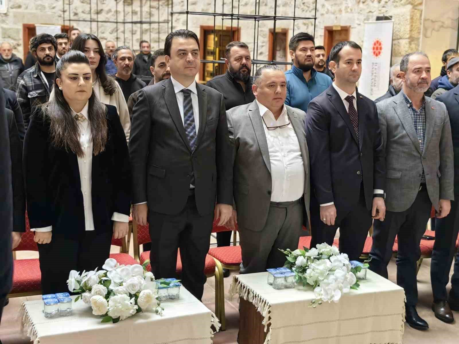 Tokatlı gazeteciler İHA 1 ticari pilot sertifikalarını aldı
Tokatlı gazeteciler İHA 1 ticari pilot sertifikalarını aldı