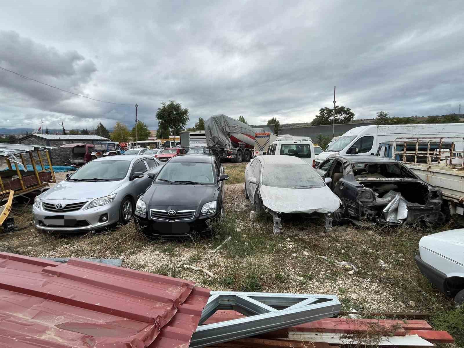 Tokat’ta araç parçası ve şase değiştirenlere operasyon: 1 tutuklama
