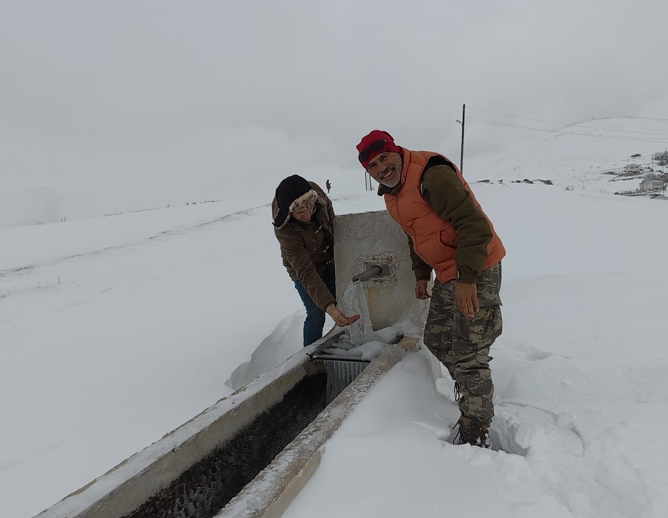 Tokat’ta eksi 10 derece çeşmeyi dondurdu
