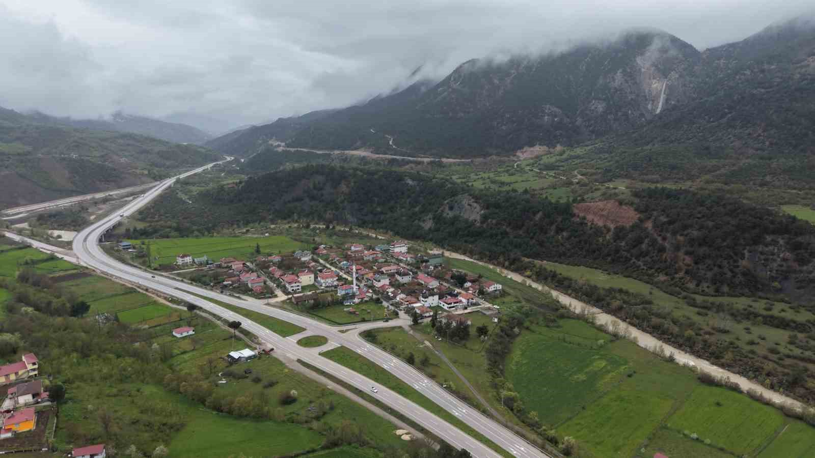 Tokat’ta kuruyan şelale eski günlerine geri döndü

