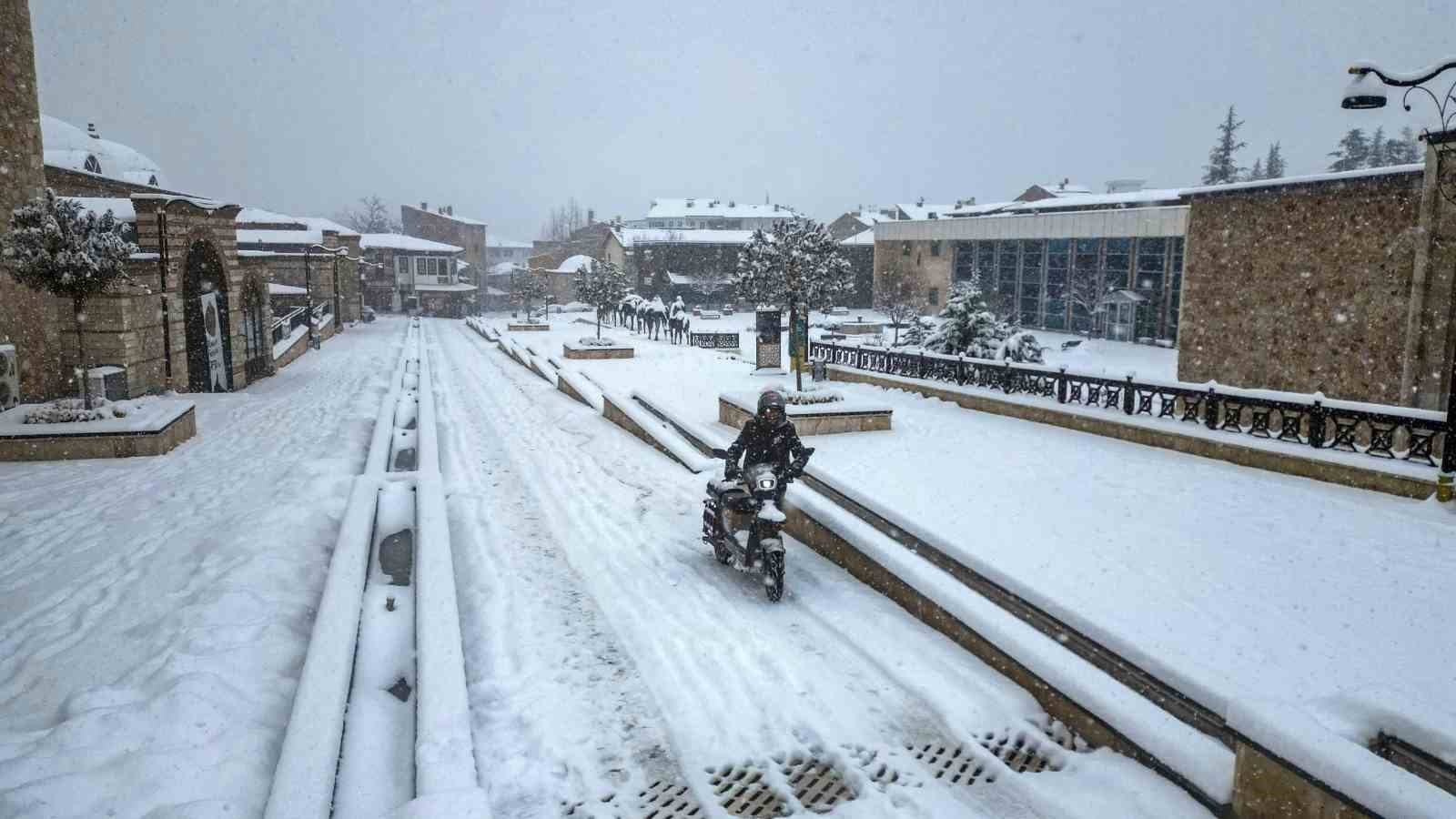 Tokat’ta masalsı kış manzarası
