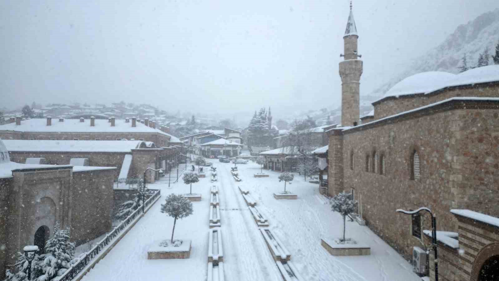 Tokat’ta masalsı kış manzarası
