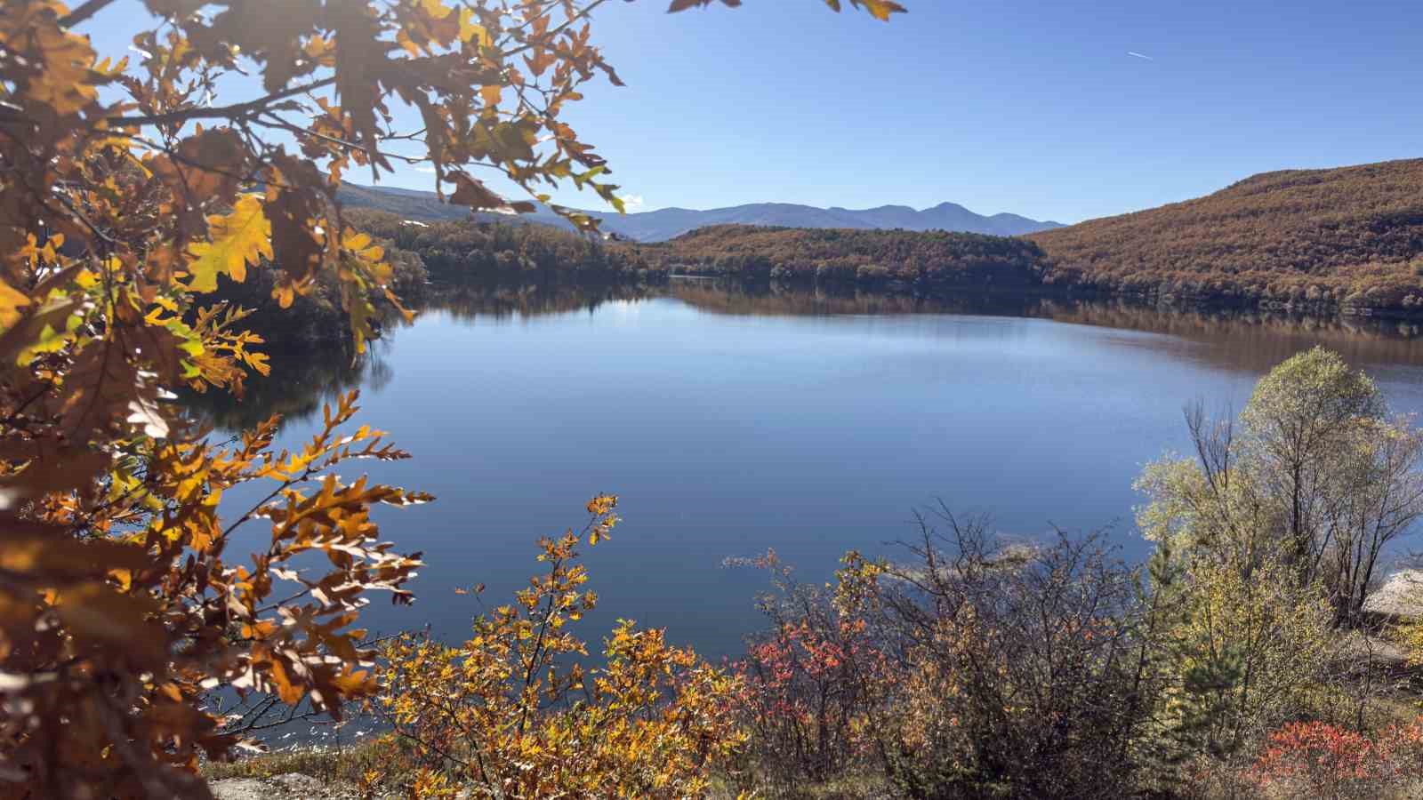 Tokat’taki Kurt Gölü’nün kış manzarası mest etti
