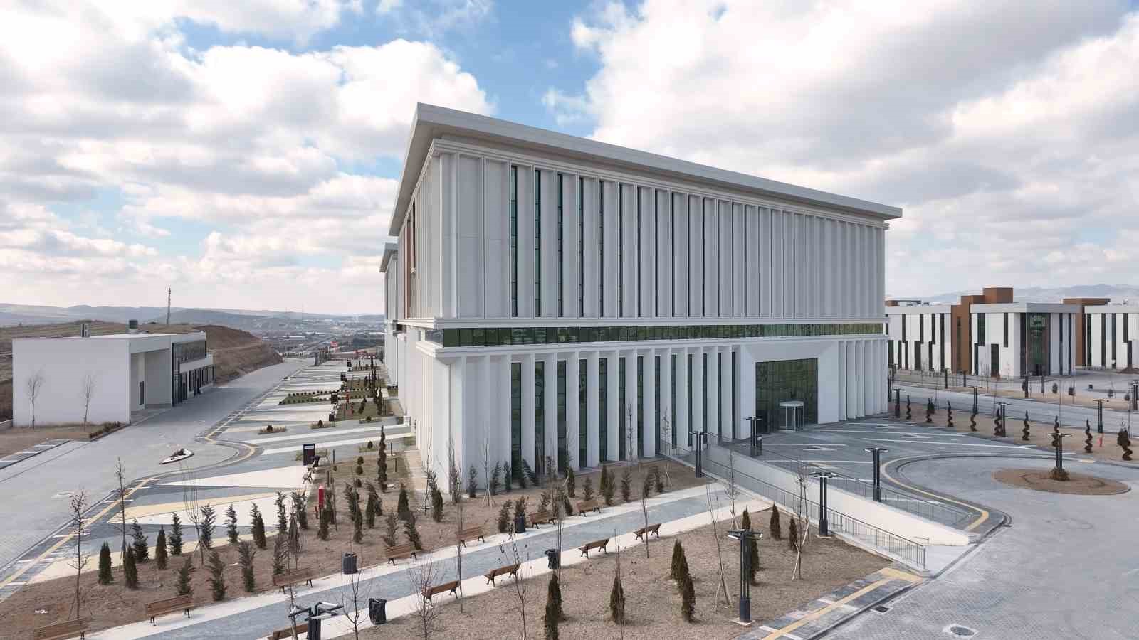 TOKİ, TSE’nin Temelli Kampüsü’nü tamamladı
