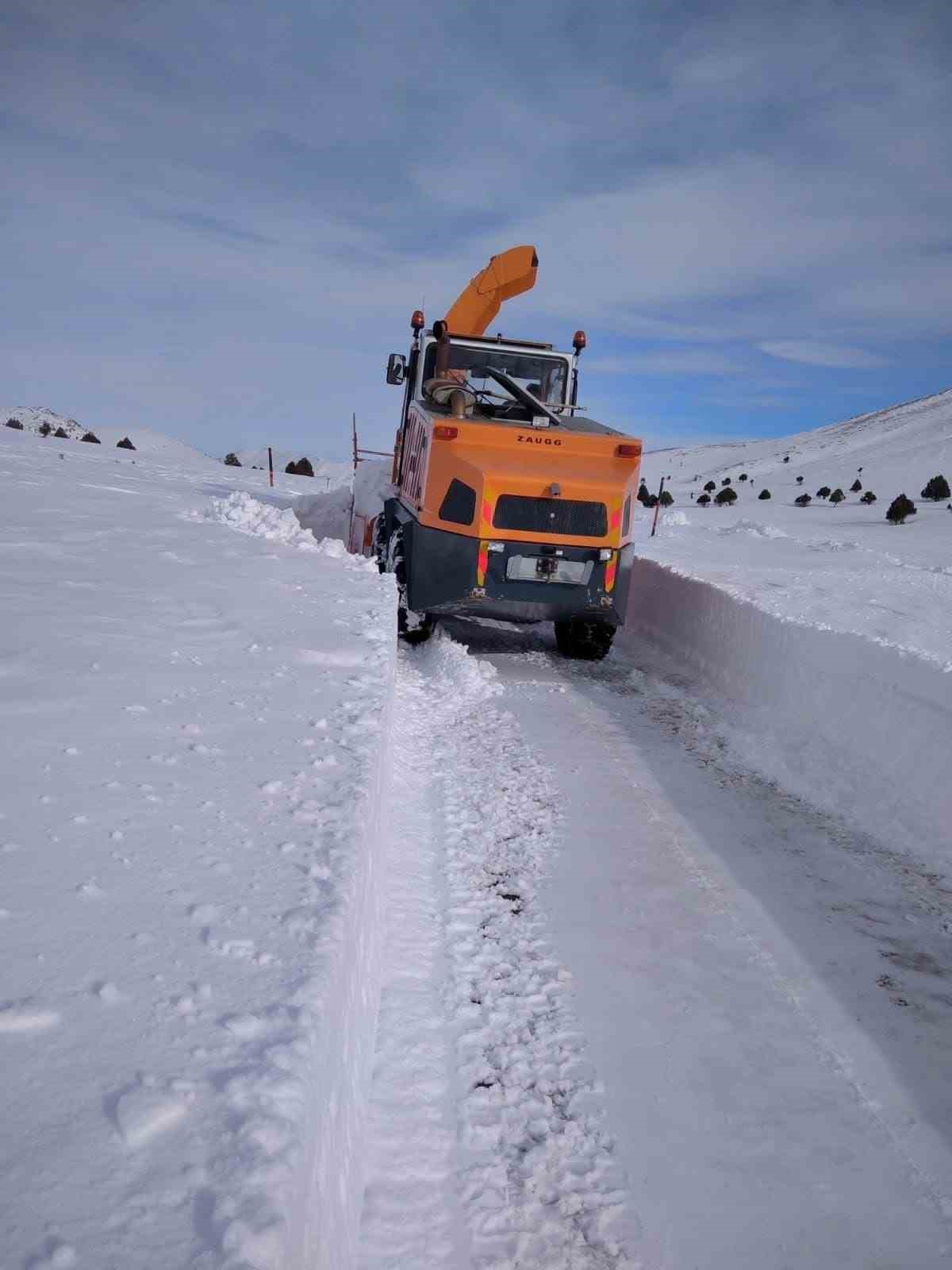 Tomarza - Tufanbeyli yolu açıldı
