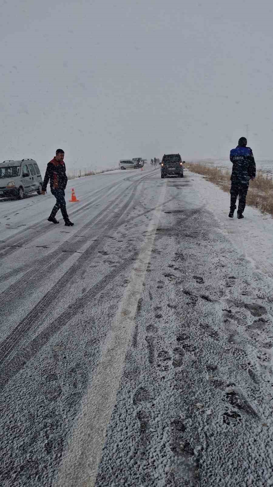 Tomarza’da trafik kazası: 2 yaralı
