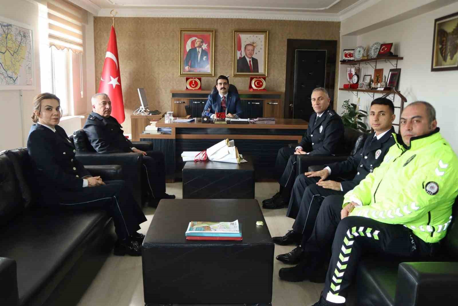 Tomarza’da Türk Polis Teşkilatı’nın 181. kuruluş yıl dönümü kutlandı
Tomarza’da Türk Polis Teşkilatı’nın 181. kuruluş yıl dönümü kutlandı