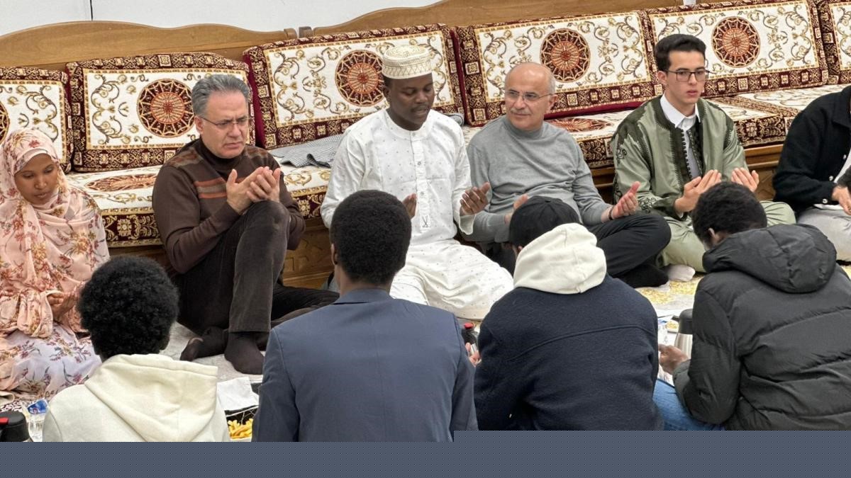 TÖMER ve Uluslararası öğrenciler sahurda buluştu
