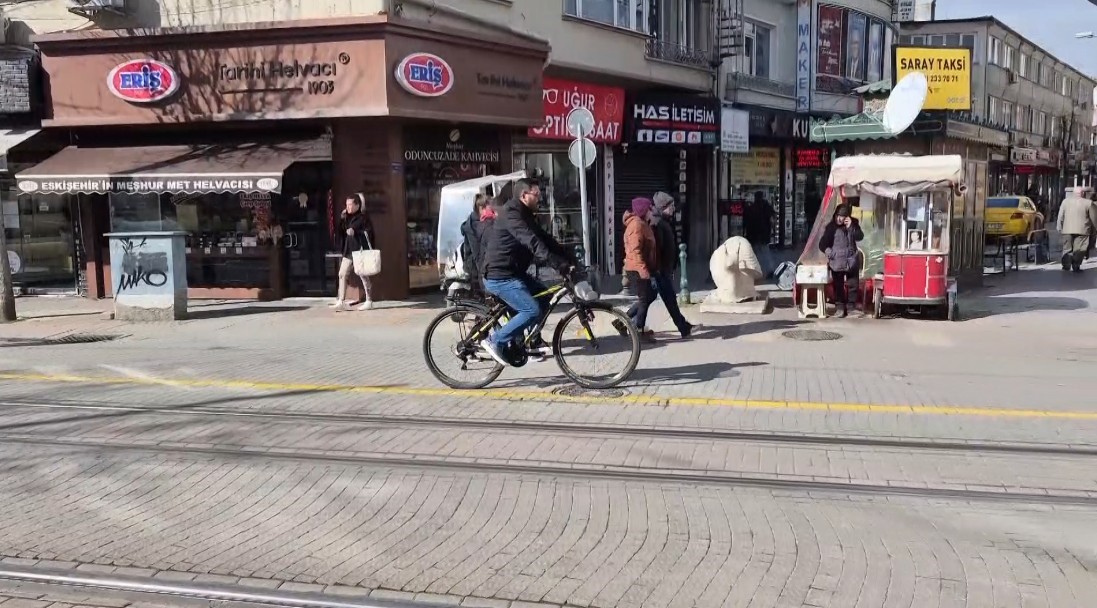Toplu ulaşım zammı bisikleti daha cazip hale getirdi
Toplu ulaşım zammı bisikleti daha cazip hale getirdi