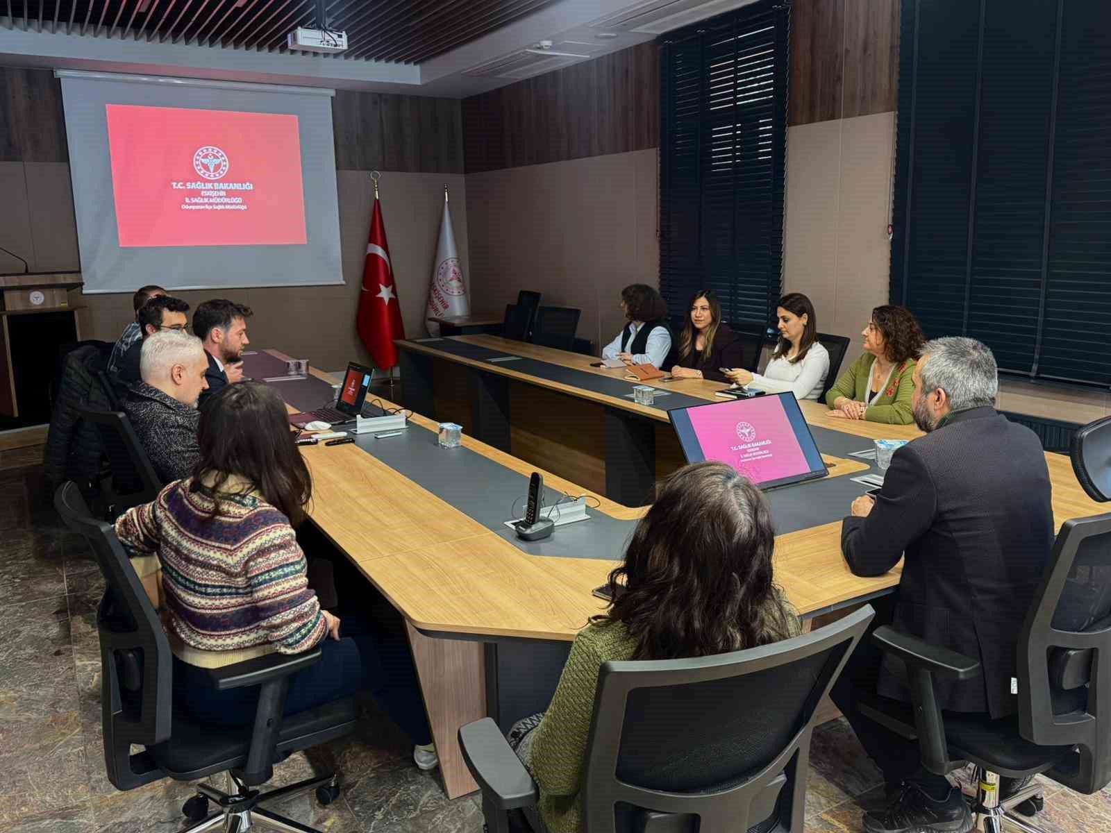 Toplum sağlığını güçlendirmeye yönelik uygulamalar değerlendirildi
