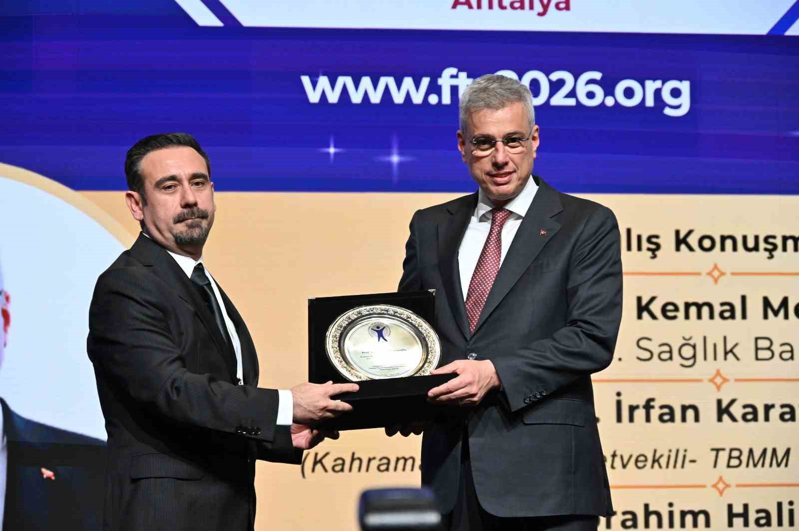 Toplum yaşlandıkça fizik tedavi ihtiyacı artıyor
