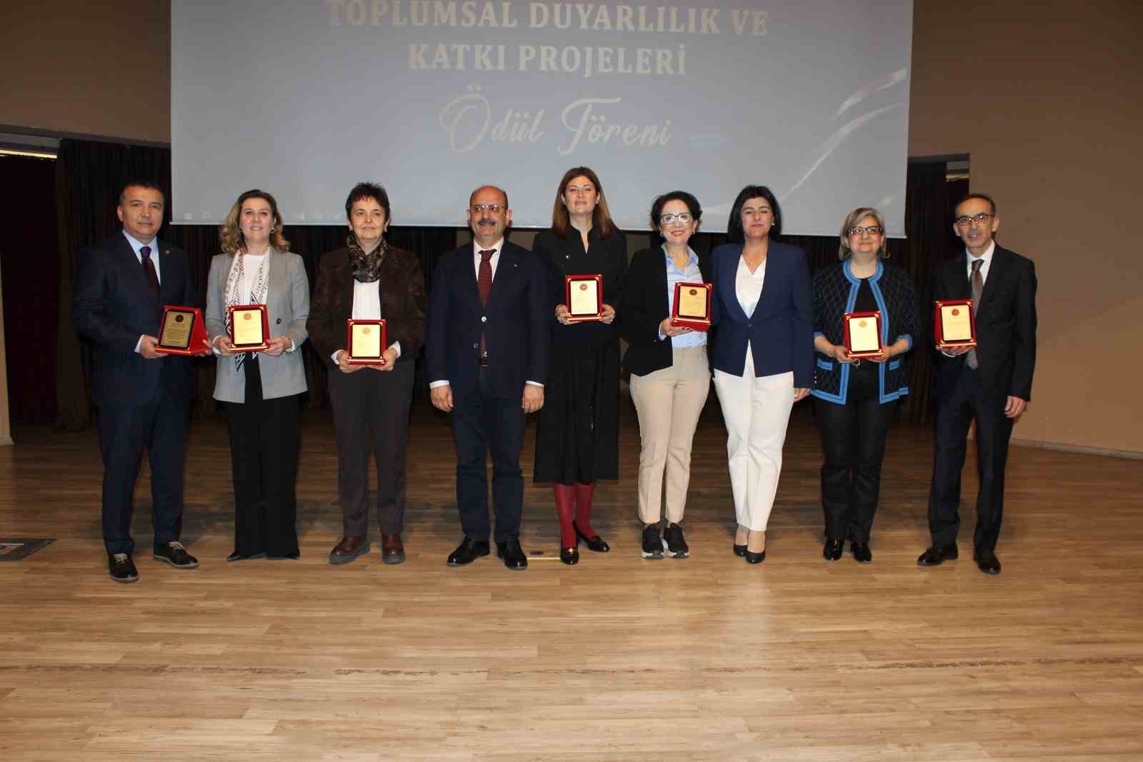 Toplumsal Duyarlılık ve Katkı Projeleri’nde Spor Bilimleri Fakültesi birinci oldu
