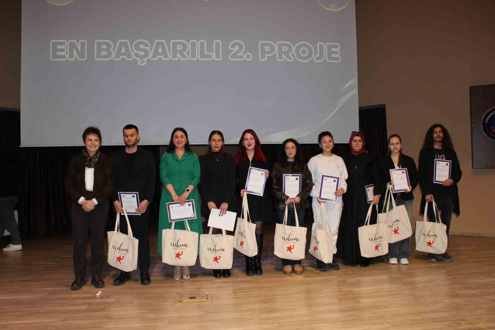 Toplumsal Duyarlılık ve Katkı Projeleri’nde Spor Bilimleri Fakültesi birinci oldu
